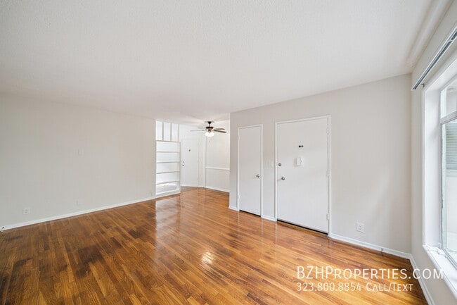 Foto del edificio - 8058 Hemet Pl