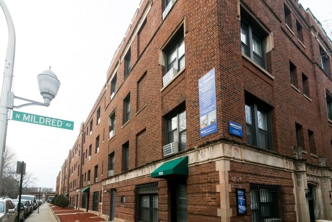 Building Photo - 848 W George St