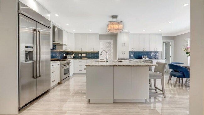 Foto del edificio - 831 Dover St