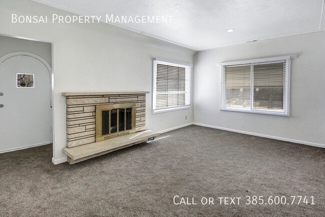 Foto del edificio - 1430 Denver St