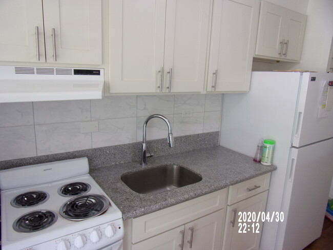 Foto del edificio - 2021 Wilcox Ln
