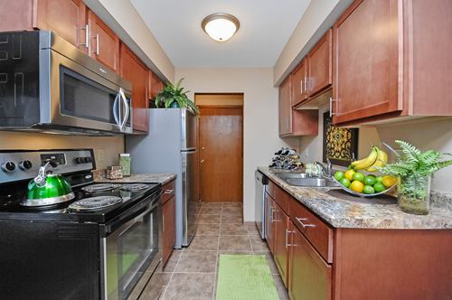 Foto principal - 9904 Excelsior Blvd