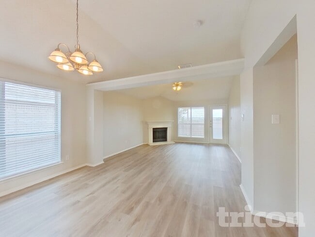 Building Photo - 10221 Dallam Ln