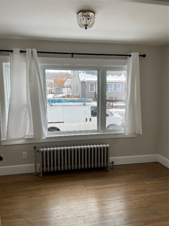 Foto del edificio - 408 Squires Ave