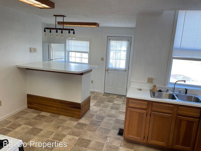Foto del edificio - 1 br, 1 bath House - 501 West Main