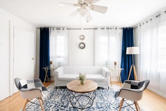 Building Photo - 465 6th Ave