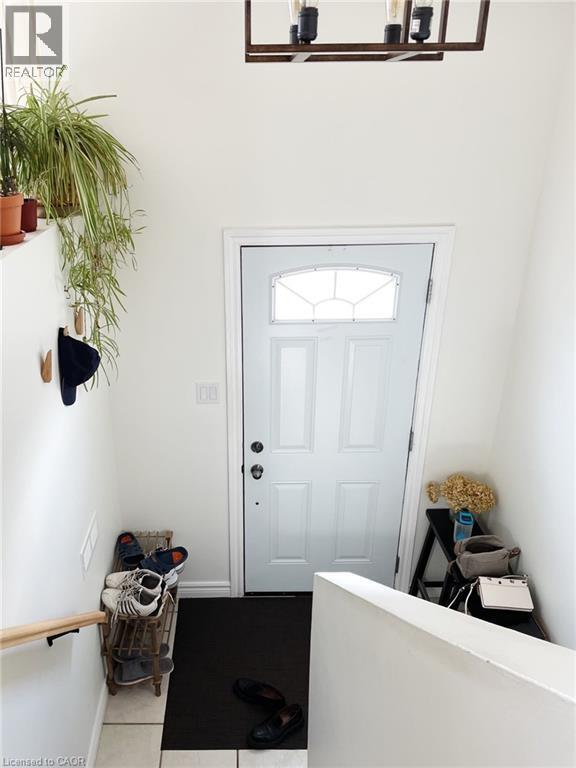 Building Photo - 340 Pioneer Dr