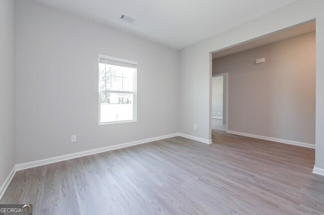 Building Photo - 110 Ashley Trace