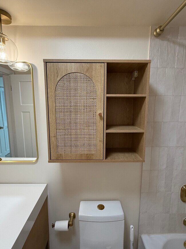 Foto del edificio - 6828 N Northwest Hwy