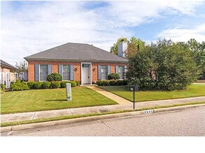 Building Photo - 2041 Station Ct