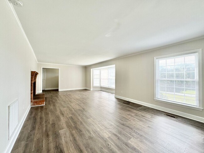 Foto del edificio - 3-Bedroom Ranch-style Home near Guilford C...