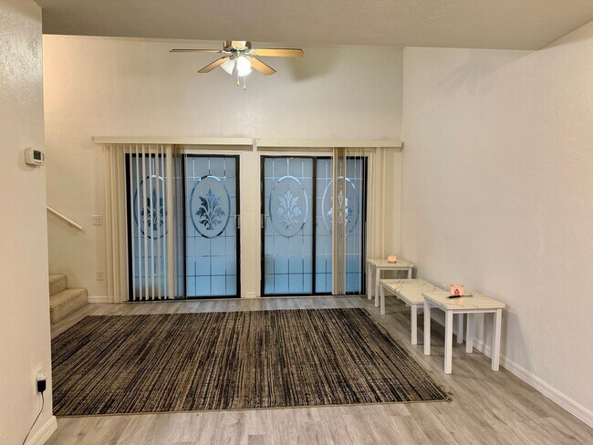 Foto del edificio - 7200 SW 8th Ave