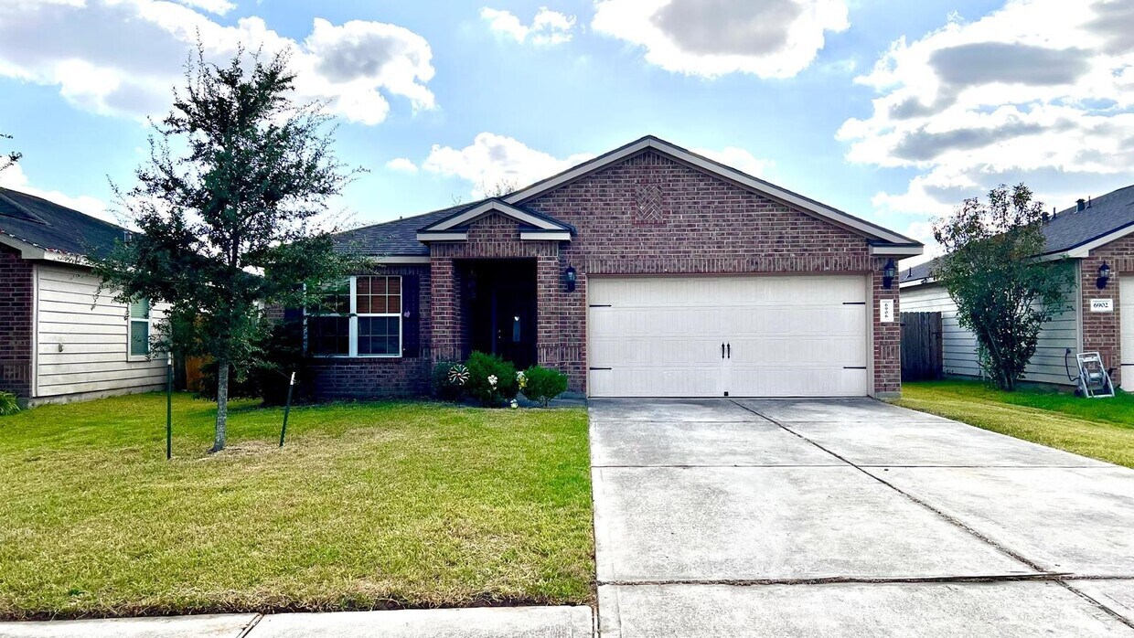 Foto principal - 6906 Clover Walk Ln