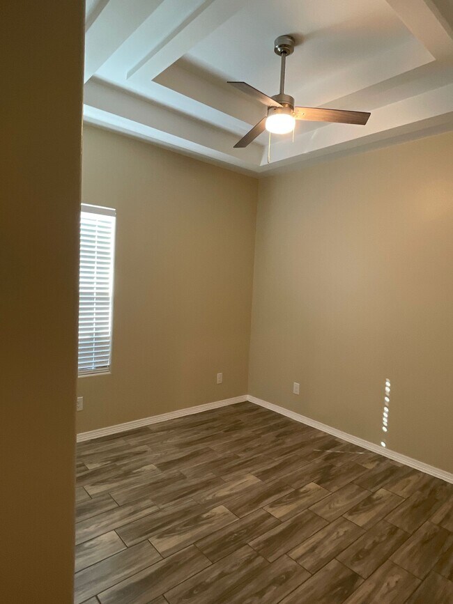 1012 W La Pointe Ave Unit 4, Alton, TX 78573 Apartment for Rent in Alton, TX