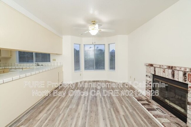 Building Photo - 1190 Exeter Dr