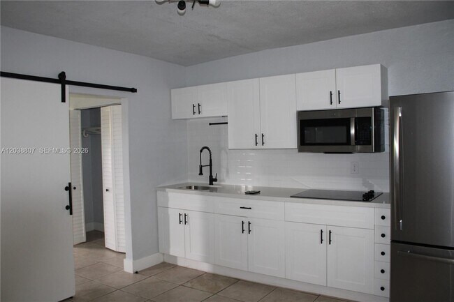 Foto del edificio - 3825 SW 88th Ct