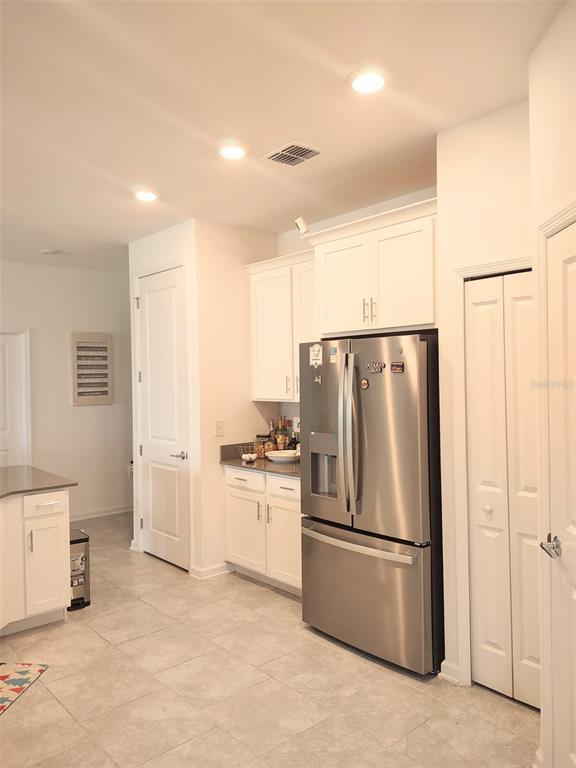 Foto del edificio - 6456 Needle Wy