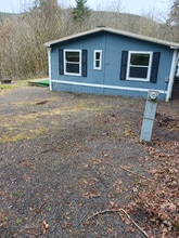 Building Photo - 299 Fallert Rd