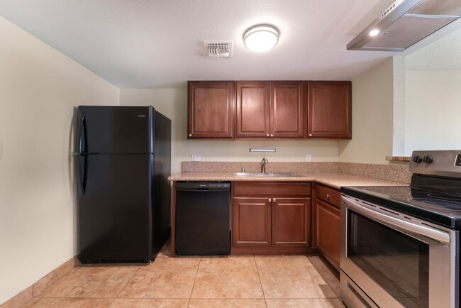 Building Photo - 4156 Zavala St