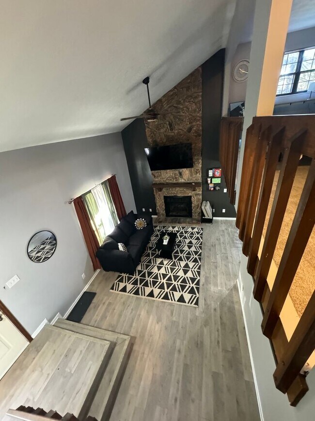 Foto del edificio - 1494 Sanzon Dr