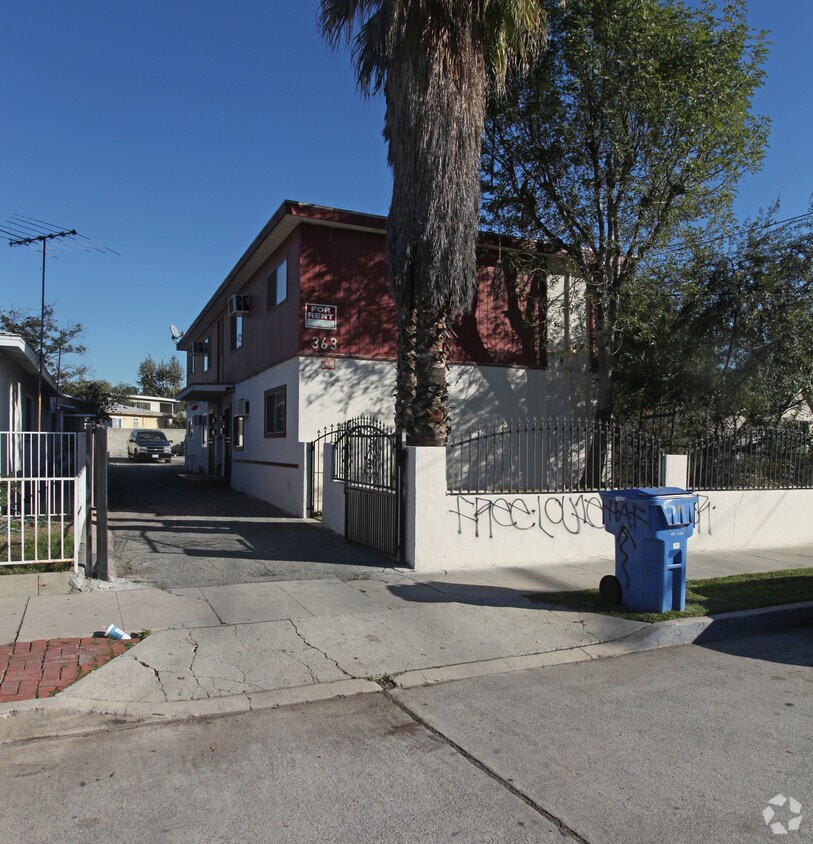 Primary Photo - 363 Leslie Way