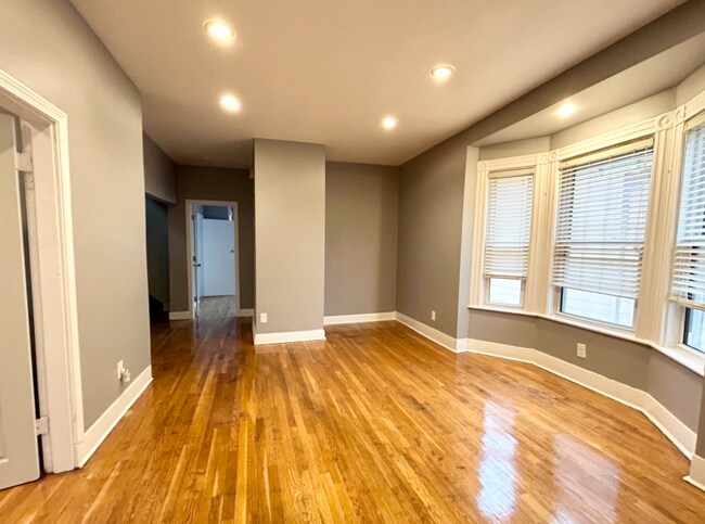 Building Photo - 14 Batchelder St
