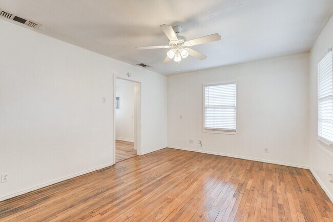 Foto del edificio - 2701 36th St