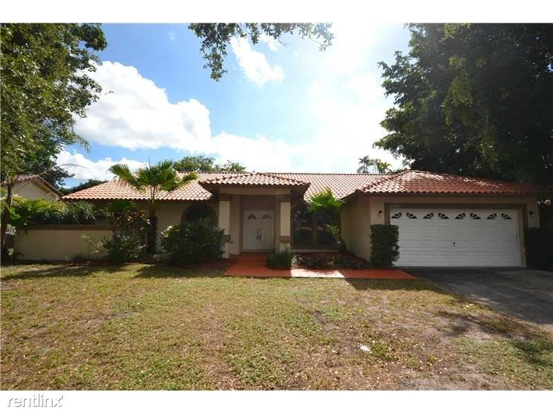 Foto del edificio - 8228 NW 2nd Manor