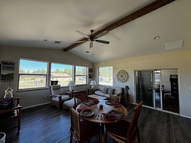 Foto del edificio - 6526 Johnson Ranch Rd