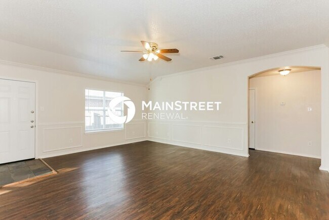 Foto del edificio - 3 Bedroom Pet-Friendly Home in Fort Worth, TX with Main Street Renewal