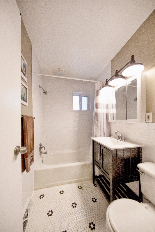 Foto del edificio - 51 King Ave