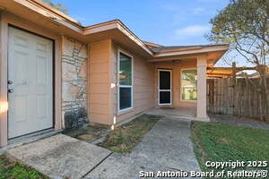 Foto del edificio - 5816 Liberty Bell St