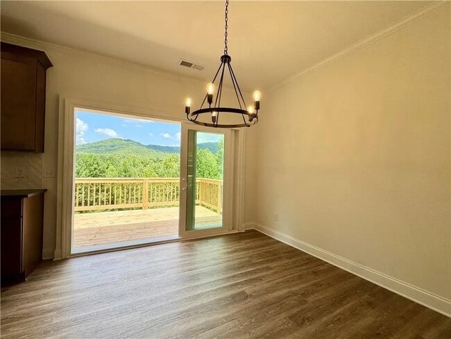 Building Photo - 135 Autumn Ridge