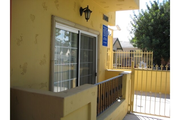 Building Photo - 14728 Sylvan St