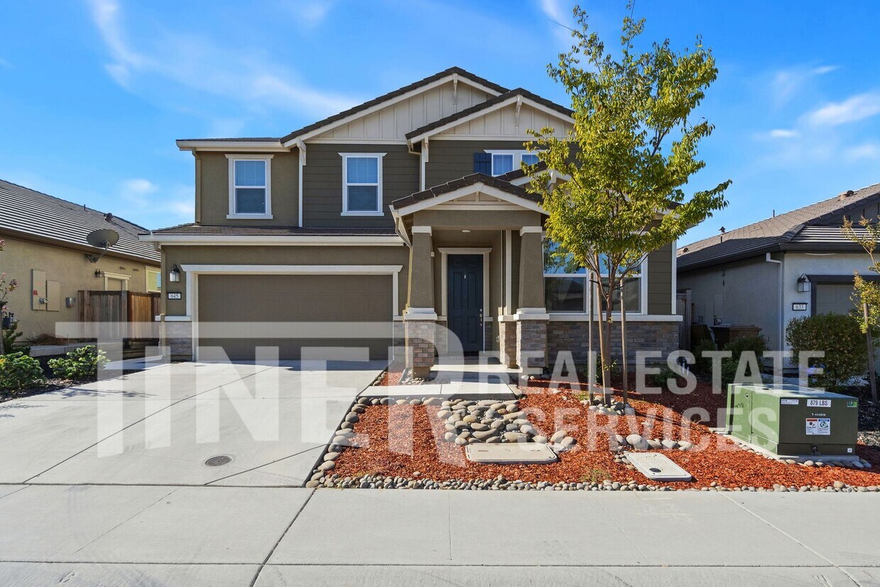 Primary Photo - Twelve Bridges Beauty - 4 Bedroom Home in ...