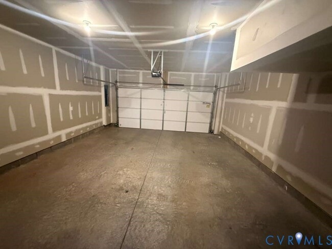 Foto del edificio - 6932 Leire Ln