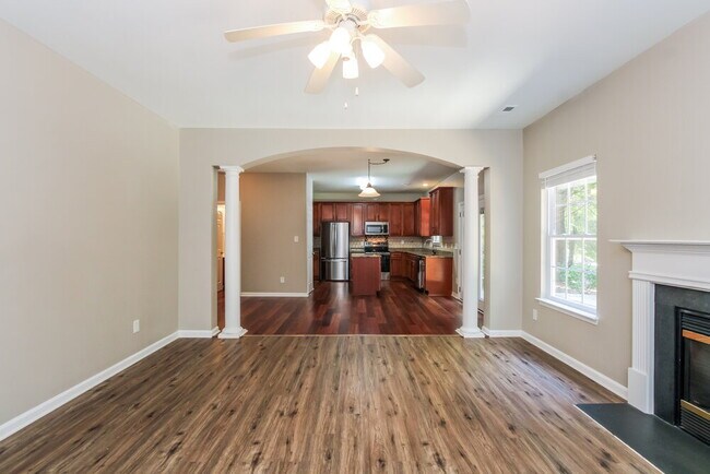 Foto del edificio - 2507 Oakdale Creek Ln