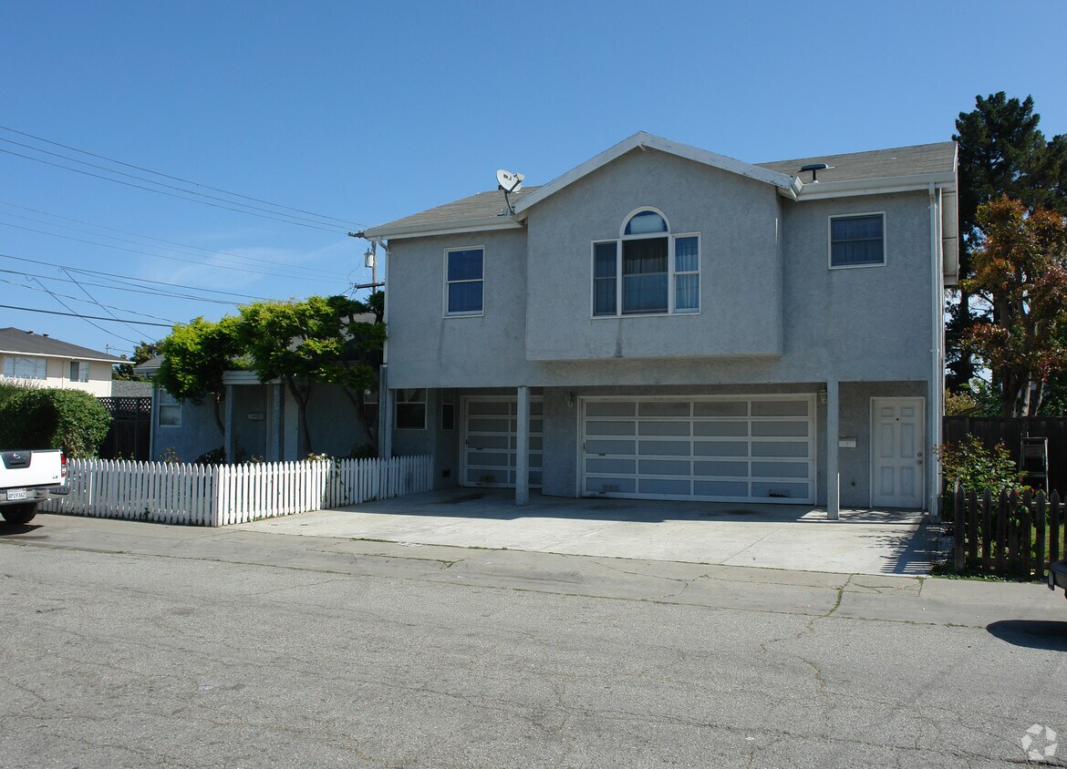 Building Photo - 48-50 N Idaho St
