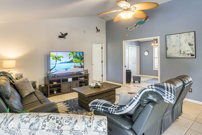 Foto del edificio - 831 Deep Lagoon Ln
