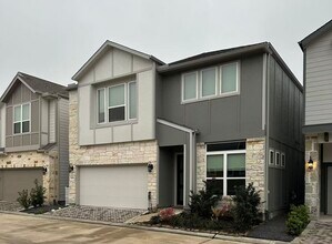 Building Photo - 8409 Soaring Sky Ln