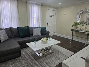 Building Photo - 108 Linden Ave