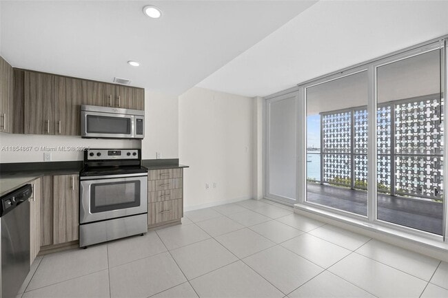 Foto del edificio - 910 West Ave
