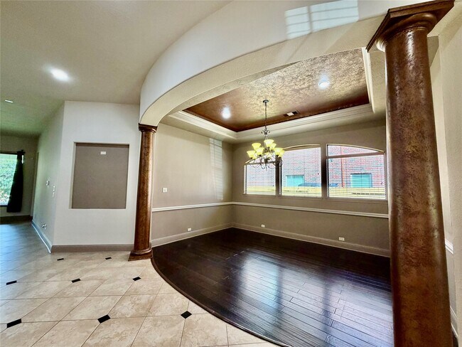Building Photo - 6223 Duke Trail Ln