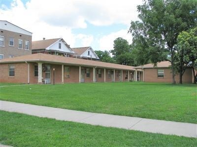 Primary Photo - 660 S Jefferson Ave