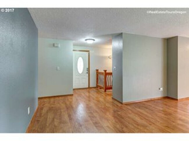Foto del edificio - Beautiful 5 Bedroom in Gresham!!