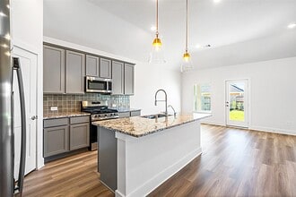 Building Photo - 21315 Mountain Haya Trl