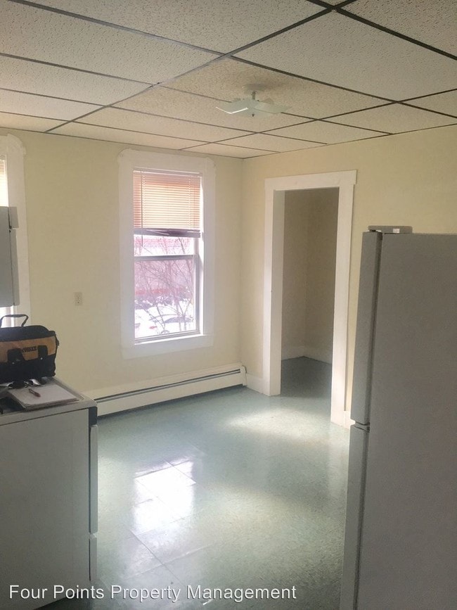 70 Broadway, Methuen, MA 01844 Condo for Rent in Methuen, MA