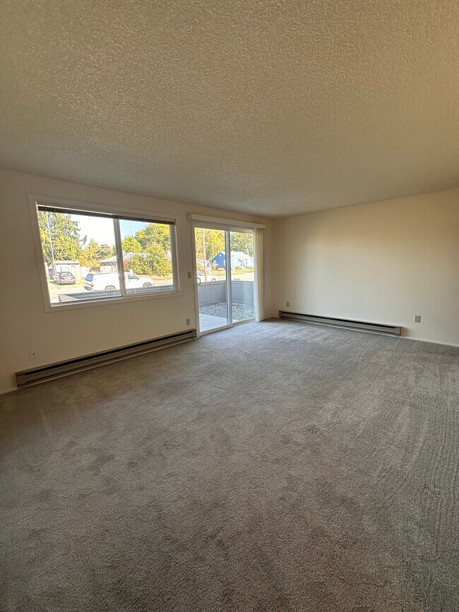 Foto del edificio - 1310 E Section St