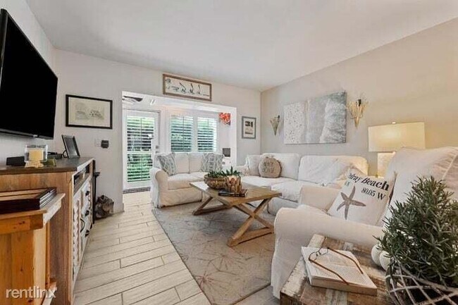 Foto del edificio - 2 br, 2 bath House - 5505 N Ocean Blvd Apt...