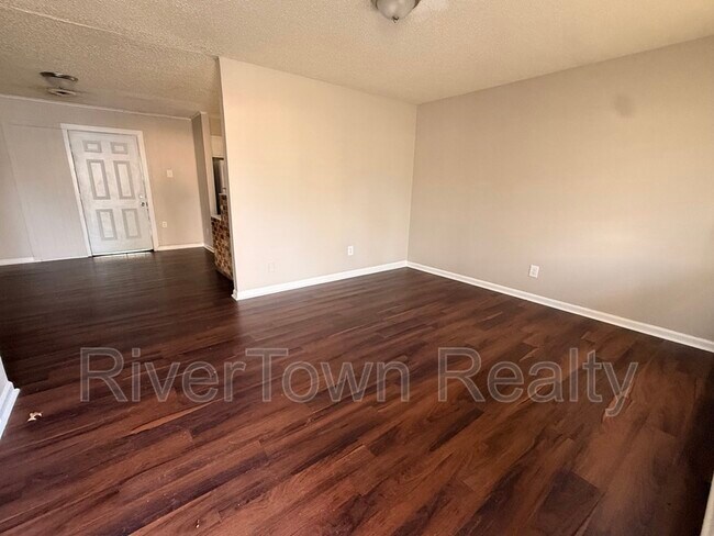 Foto del edificio - 4070 Kerwin Dr